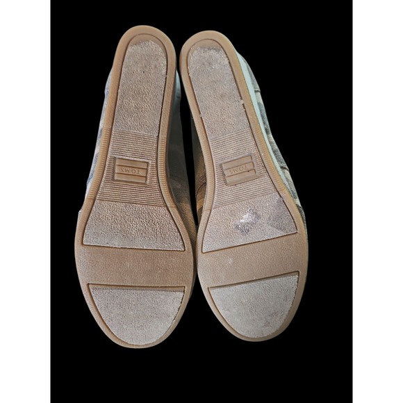 TOMS Women's Size 9 Camo Wedge Heels Fall Outfit Casual Platform Shoes - Picture 3 of 4